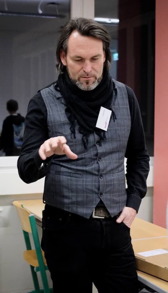 Kurt Söser bei einem Infotag an der HAK
